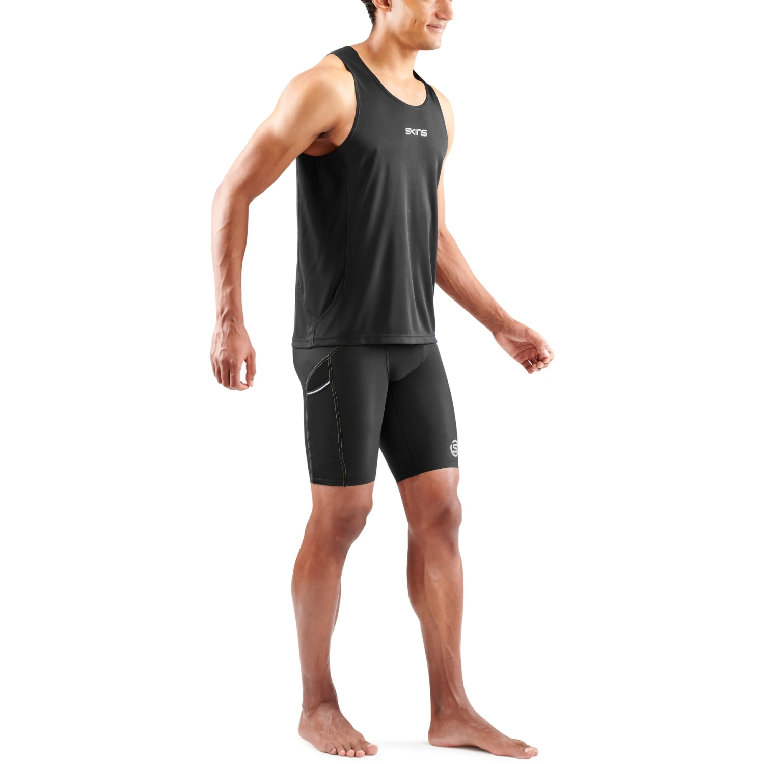 SKINS 3-Series Running Singlet - Black 4 SKINS 3-Series Running Singlet - Black - Image 4