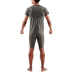 SKINS Activewear 3-Series Short Sleeve Top - Charcoal -Skins skins activewear 3 series short sleeve top charcoal 3 1232135