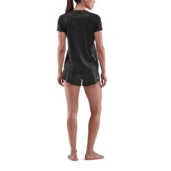 SKINS Activewear 3-Series T-Shirt Women - Black -Skins skins activewear women 3 series short sleeve shirt black 3 894430