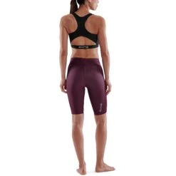 SKINS Compression 3-Series Half Tights Women - Burgundy -Skins skins compression 3 series women half tights burgundy 2 941757