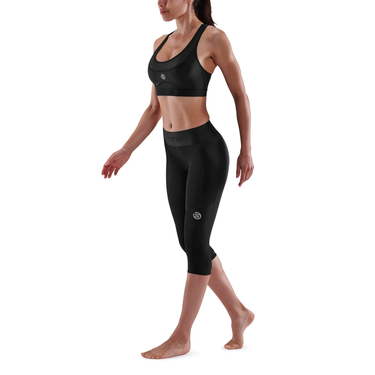 SKINS 3-Series Women's Thermal 3/4 Tights - Black 4 SKINS 3-Series Women's Thermal 3/4 Tights - Black - Image 4