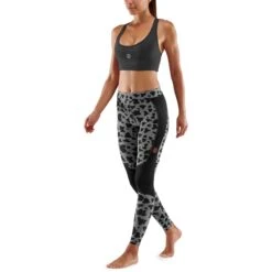 SKINS Compression 5-Series 7/8 Long Tights Women - Animal Black 11 SKINS Compression 5-Series 7/8 Long Tights Women - Animal Black -Skins skins compression 5 series womens 7 8 long tights animal black 4 1068383
