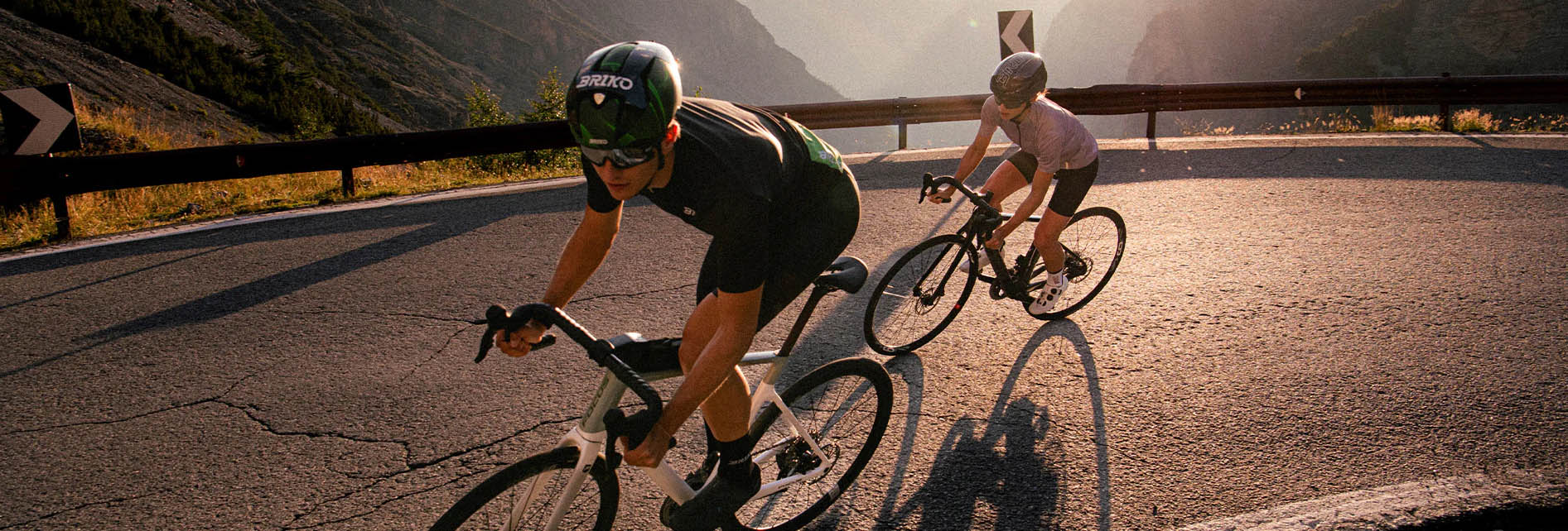 Skins -Skins fghjfgj